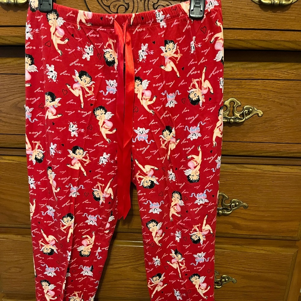 Betty Boop cupid capri pajama bottoms